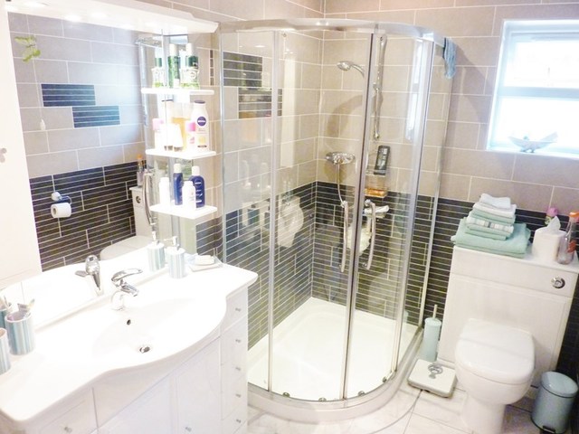 Image of 3 bedroom Property for sale in Eric Road Stubbington Fareham PO14 at Eric Road Stubbington Fareham, PO14 2RP