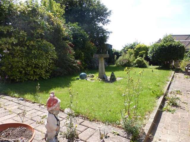  Image of 2 bedroom Bungalow for sale in Eskdale Avenue Ramsgate CT11 at Ramsgate Kent Ramsgate, CT11 0PD