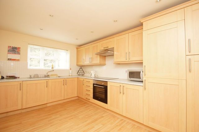  Image of 1 bedroom Flat for sale in Evesham Road Astwood Bank Redditch B96 at Evesham Road Astwood Bank Redditch, B96 6EA