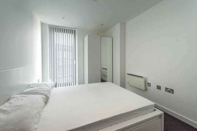  Image of 2 bedroom Flat for sale in St. Pauls Parade Sheffield S1 at 7 St Pauls Square  Sheffield, S1 2JL