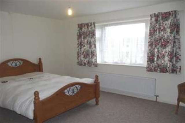 Image of 2 bedroom Bungalow to rent in Merrymeet Whitestone Exeter EX4 at Exeter, EX4 2JP