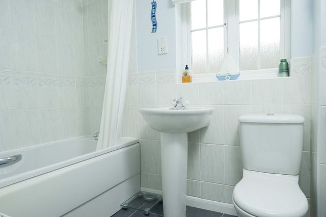  Image of 4 bedroom Detached house for sale in Chapman Way Eynesbury St. Neots PE19 at Chapman Way Eynesbury St. Neots, PE19 2HD