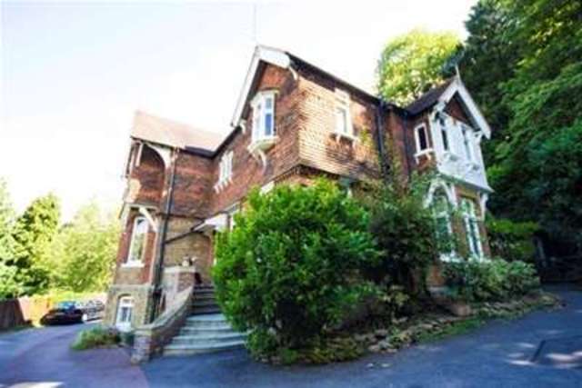  Image of 1 bedroom Studio flat to rent in Charterhouse Road Godalming GU7 at Godalming, GU7 2DA