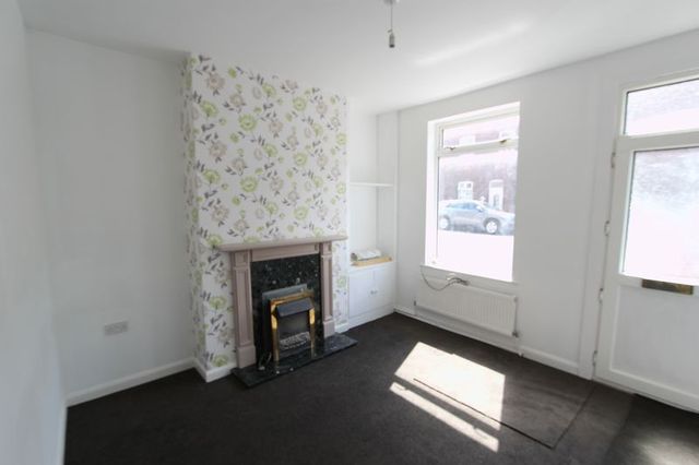  Image of 3 bedroom Terraced house for sale in Far Ings Road Barton-upon-Humber DN18 at Far Ings Road  Barton-Upon-Humber, DN18 5AZ