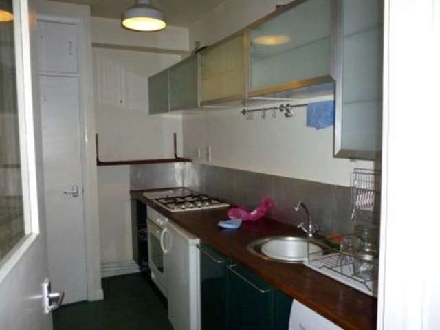  Image of 1 bedroom Apartment to rent in Ferndale Road London SW9 at London London London, SW9 8AZ