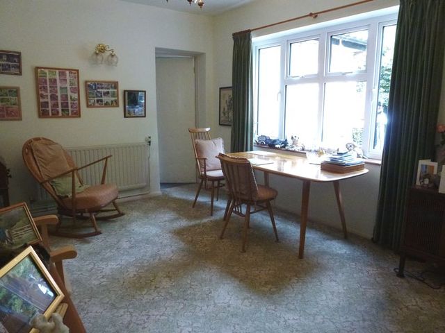  Image of 3 bedroom Detached house for sale in Cannon Grove Fetcham Leatherhead KT22 at 49 Cannon Grove  Fetcham, KT22 9LP