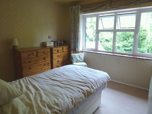  Image of 3 bedroom Detached house for sale in Cannon Grove Fetcham Leatherhead KT22 at 49 Cannon Grove  Fetcham, KT22 9LP