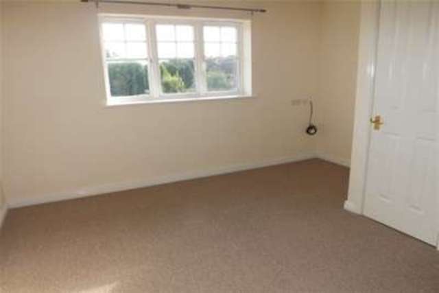  Image of 2 bedroom Detached house to rent in Fisher Close Sutton-in-Ashfield NG17 at Sutton-in-Ashfield, NG17 2AA