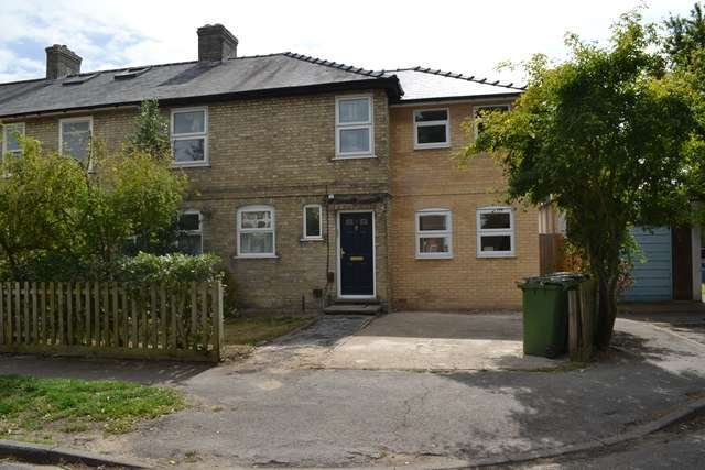  Image of 5 bedroom Detached house to rent in Oak Tree Avenue Cambridge CB4 at Oak Tree Avenue  Cambridge, CB4 1AZ