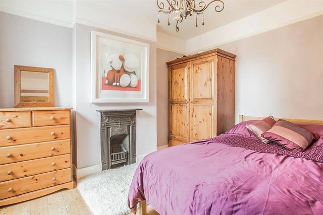  Image of 3 bedroom Detached house for sale in Folly Avenue St. Albans AL3 at Folly Avenue  ST. ALBANS, AL3 5QD