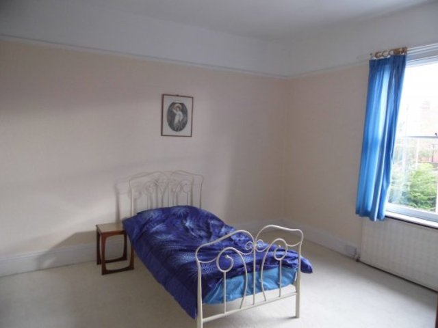  Image of 6 bedroom Semi-Detached house for sale in Fort Royal Hill Worcester WR5 at Worcester Hereford And Worcester Worcester, WR5 1BT