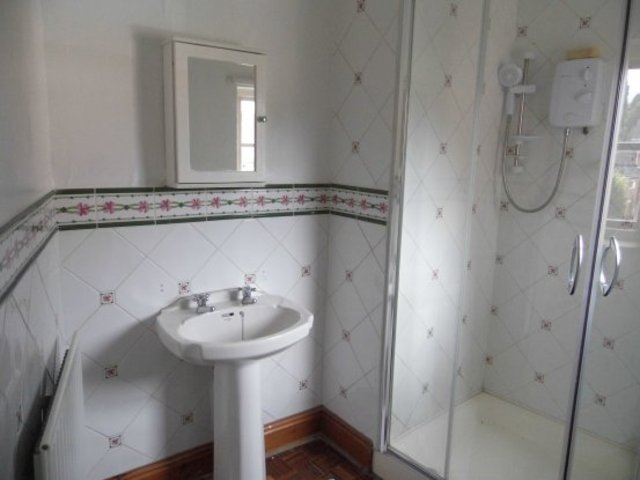  Image of 6 bedroom Semi-Detached house for sale in Fort Royal Hill Worcester WR5 at Worcester Hereford And Worcester Worcester, WR5 1BT