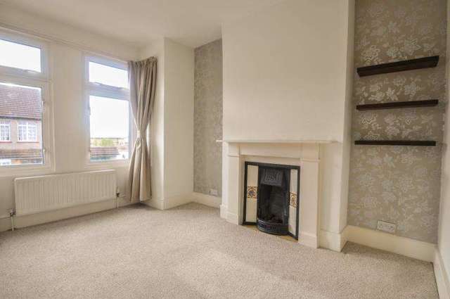  Image of 2 bedroom Flat to rent in Fortescue Road Colliers Wood London SW19 at London  Colliers Wood, SW19 2EA