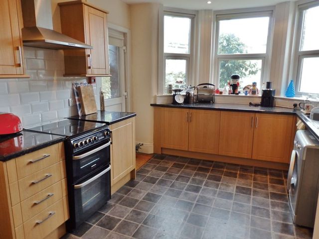  Image of 2 bedroom Flat to rent in Fortis Green Road London N10 at Fortis Green Road  Muswell Hill, N10 3DU