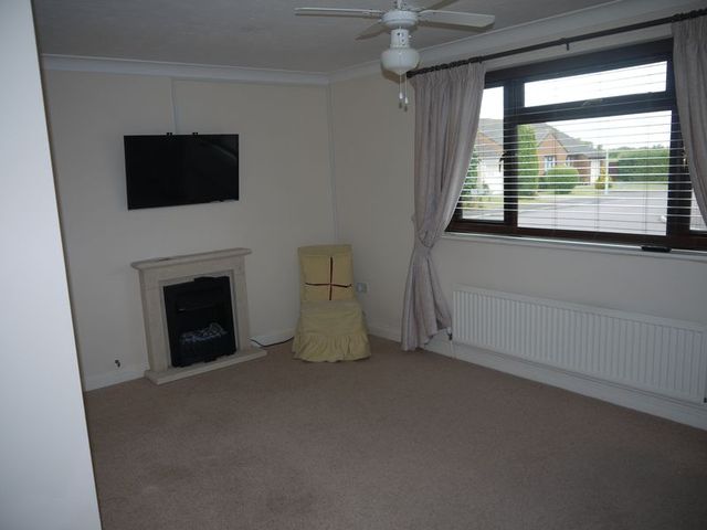  Image of 3 bedroom Detached house to rent in Fox Road Street BA16 at Fox Road  Street, BA16 0PZ