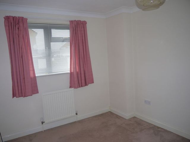  Image of 3 bedroom Detached house to rent in Fox Road Street BA16 at Fox Road  Street, BA16 0PZ