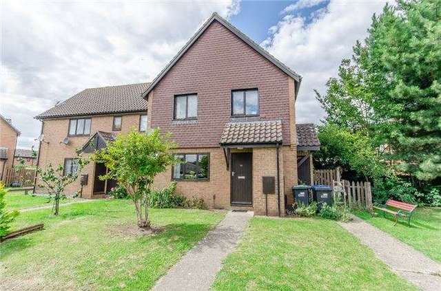  Image of 1 bedroom Ground Flat for sale in Foxwood South Soham Ely CB7 at Soham, CB7 5YW