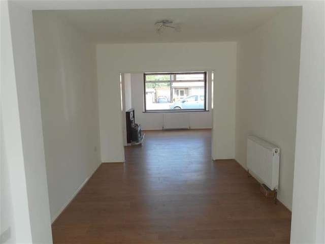  Image of 5 bedroom Semi-Detached house for sale in Freshwell Avenue Chadwell Heath Romford RM6 at Chadwell Heath Essex Chadwell Heath, RM6 5DR