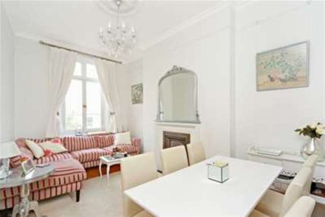  Image of 3 bedroom Maisonette to rent in Friars Stile Road Richmond TW10 at Richmond, TW10 6NQ