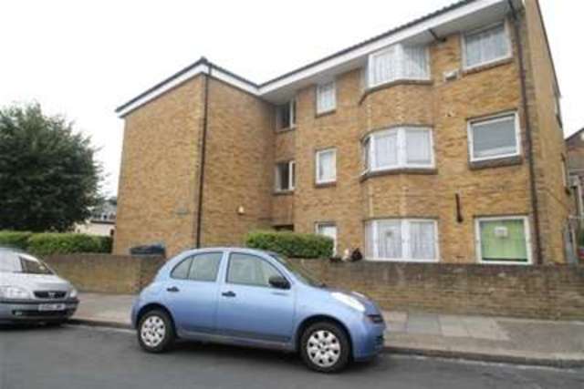  Image of 1 bedroom Flat to rent in Gallosson Road London SE18 at London, SE18 1QY