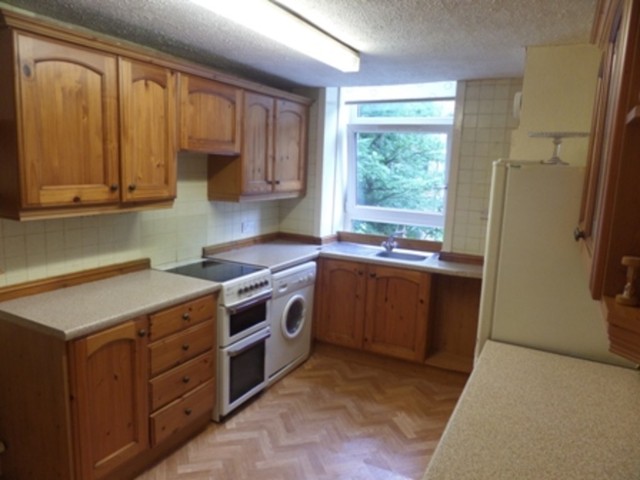  Image of 2 bedroom Flat to rent in Garthland Drive Dennistoun Glasgow G31 at Dennistoun Glasgow Glasgow, G31 2SQ