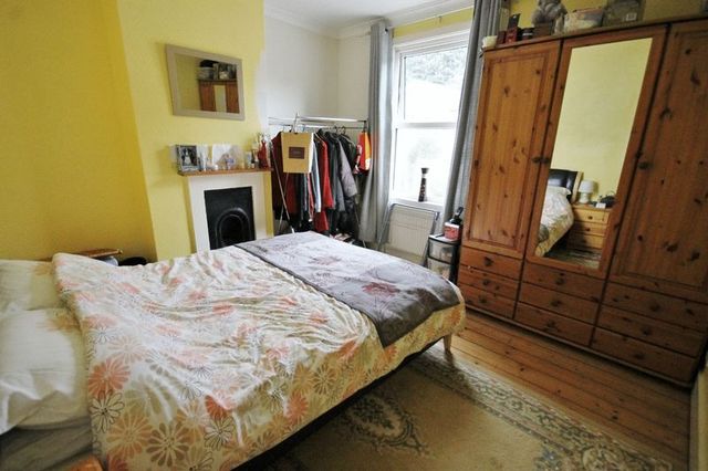  Image of 2 bedroom Terraced house for sale in Gladstone Road Burgess Hill RH15 at 3 Gladstone Road  Burgess Hill, RH15 0QQ