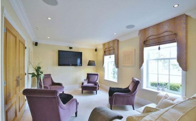  Image of 7 bedroom Detached house for sale in Golf Side Sutton SM2 at Golf Side Cheam Sutton, SM2 7EZ