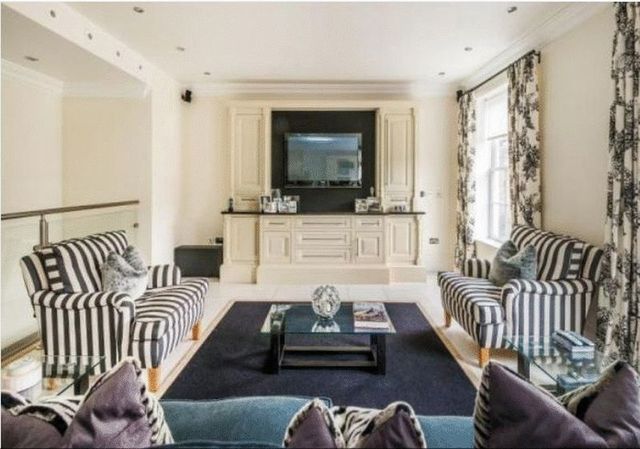  Image of 7 bedroom Detached house for sale in Golf Side Sutton SM2 at Golf Side Cheam Sutton, SM2 7EZ