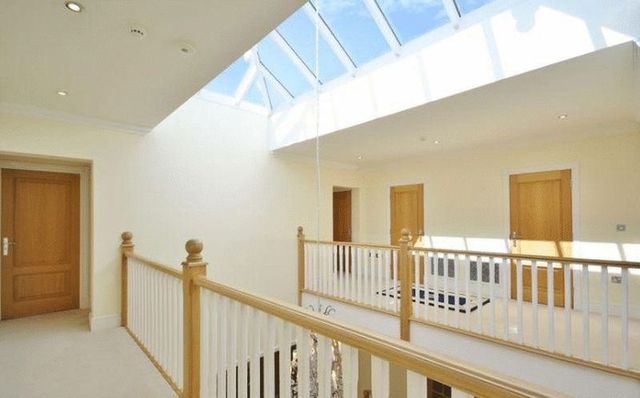  Image of 7 bedroom Detached house for sale in Golf Side Sutton SM2 at Golf Side Cheam Sutton, SM2 7EZ