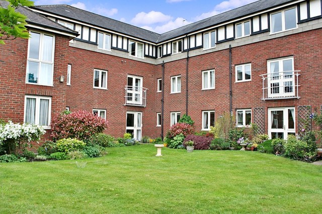  Image of 1 bedroom Retirement Property for sale in Gloucester Road Ross-on-Wye HR9 at Gloucester Road  Ross-on-Wye, HR9 5GD