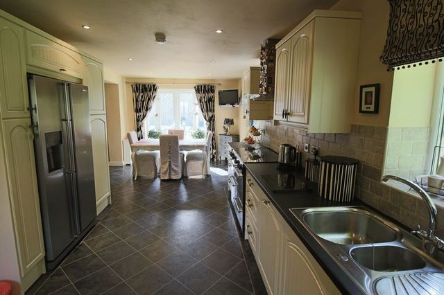  Image of 4 bedroom Detached house for sale in Gosport Close Outlane Huddersfield HD3 at Gosport Close  Outlane, Huddersfield, HD3 3FP