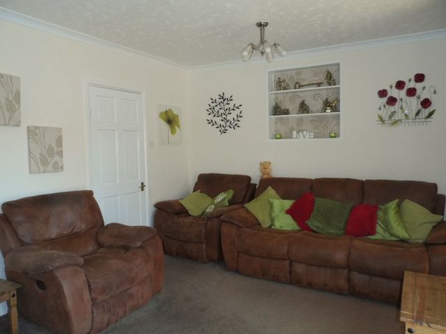  Image of 5 bedroom Property for sale in Grange Avenue Street BA16 at Grange Avenue  Street, BA16 9PE