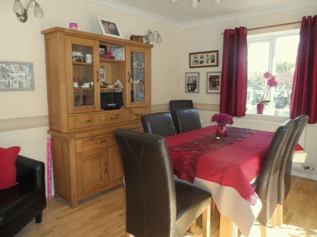  Image of 5 bedroom Property for sale in Grange Avenue Street BA16 at Grange Avenue  Street, BA16 9PE
