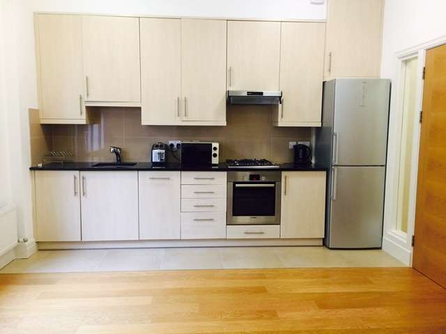  Image of 1 bedroom Flat to rent in Grange Park London W5 at Grange Park  Ealing, W5 3PR