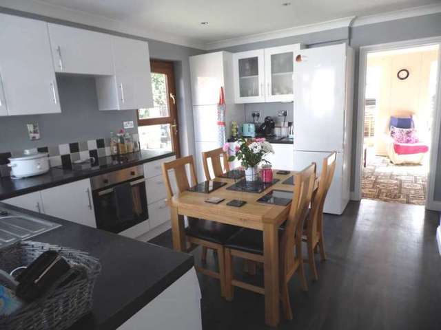  Image of 3 bedroom Detached house for sale in Grangeway Benfleet SS7 at Grangeway Thundersley Benfleet, SS7 3RP