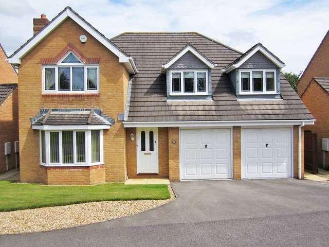  Image of 5 bedroom Detached house for sale in Great Oaks Park Rogerstone Newport NP10 at Great Oaks Park  Newport, NP10 9AT