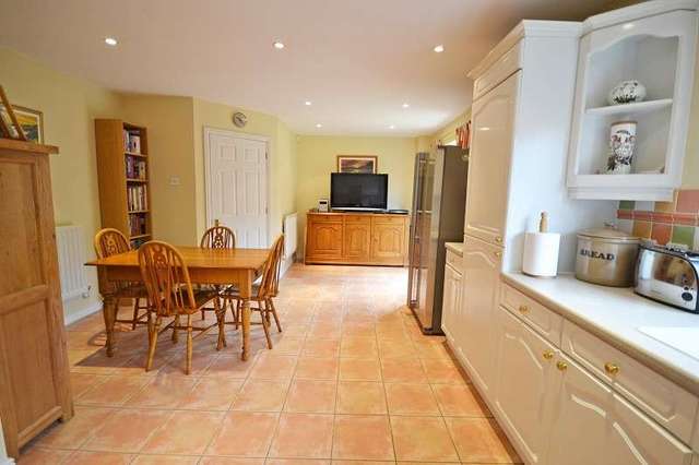  Image of 5 bedroom Detached house for sale in Great Oaks Park Rogerstone Newport NP10 at Great Oaks Park  Newport, NP10 9AT