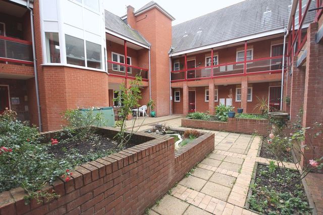  Image of 1 bedroom Retirement Property to rent in Grosvenor Place Exeter EX1 at Grosvenor Place  Exeter, EX1 2JP