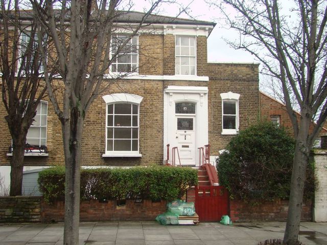  Image of 3 bedroom Property to rent in Middleton Road London E8 at Middleton Road  London, E8 4LN