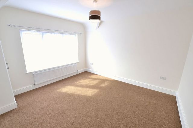  Image of 4 bedroom Semi-Detached house to rent in Haddington Road Bromley BR1 at Haddington Road  Bromley, BR1 5RQ