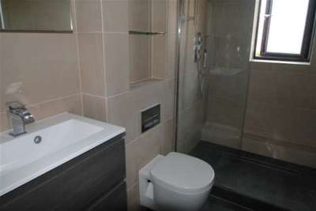  Image of 2 bedroom Flat to rent in Harlinger Street London SE18 at London, SE18 5SR