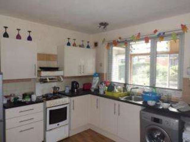  Image of 3 bedroom Maisonette for sale in Hawkhurst Road Kings Heath Birmingham B14 at Birmingham West Midlands King