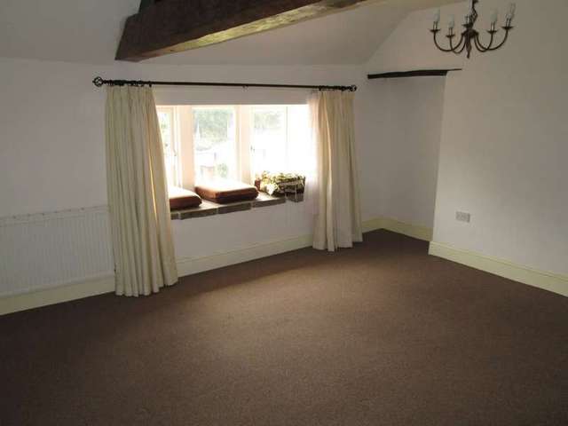  Image of 1 bedroom Cottage to rent in Stoney Bank Hawking Croft Road Horbury Wakefield WF4 at Horbury Horbury, WF4 6AH