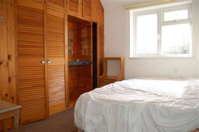 Image of 4 bedroom Terraced house for sale in Haynt Walk London SW20 at Raynes Park, SW20 9NX