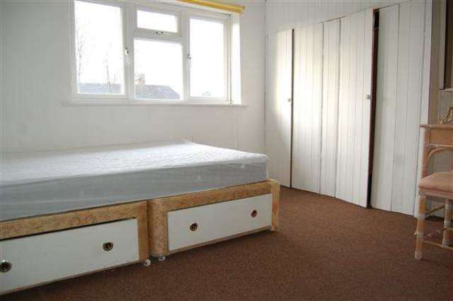  Image of 4 bedroom Terraced house for sale in Haynt Walk London SW20 at Raynes Park, SW20 9NX