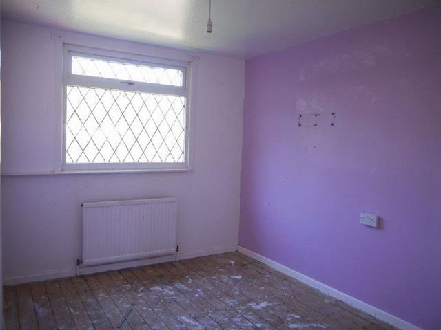 Image of 3 bedroom Semi-Detached house to rent in Hazelcroft Eccleshill Bradford BD2 at Hazelcroft Eccleshill Bradford, BD2 3TE