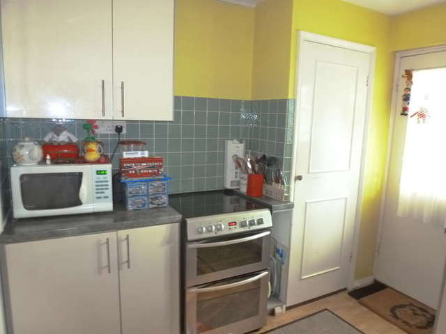  Image of 3 bedroom Terraced house for sale in Heather Way Selsdon South Croydon CR2 at South Croydon Selsdon, CR2 8HN