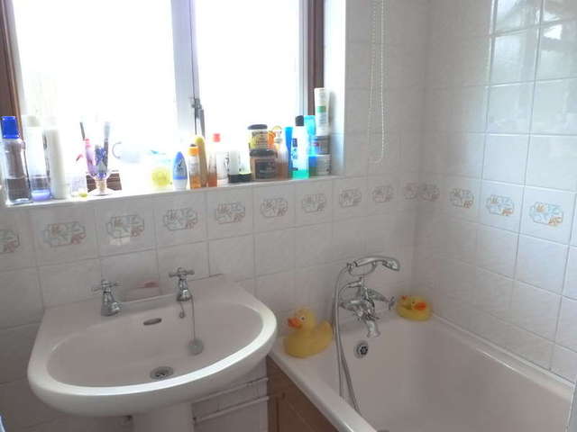  Image of 3 bedroom Terraced house for sale in Heather Way Selsdon South Croydon CR2 at South Croydon Selsdon, CR2 8HN