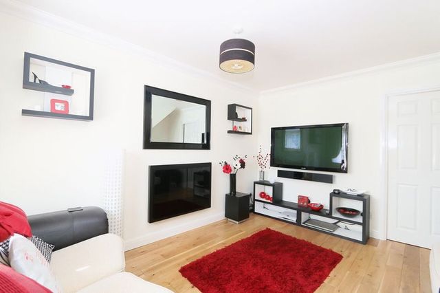  Image of 2 bedroom Semi-Detached house for sale in Hemble Way Kingswood Hull HU7 at Hemble Way Kingswood Hull, HU7 3ET