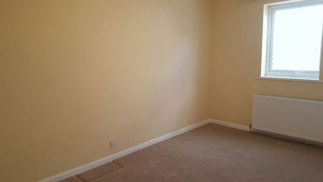  Image of 2 bedroom Flat to rent in High Street West Cornforth Ferryhill DL17 at High Street West Cornforth Ferryhill, DL17 9HR